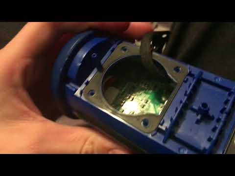 JBL FLIP 3 NO SOUND PROBLEM SOLVONGz EASY FIX!!