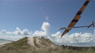 preview picture of video 'How to land gliders, spoilerons vs. flaps.'