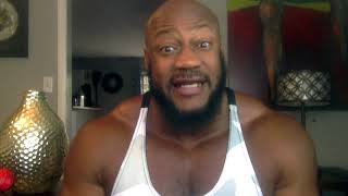 A trip to the mall on Thanksgiving Night ends in disaster!