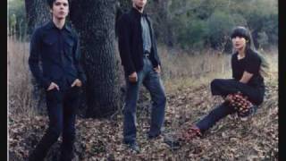 Yeah Yeah Yeah's - Faces (Bonus Track)