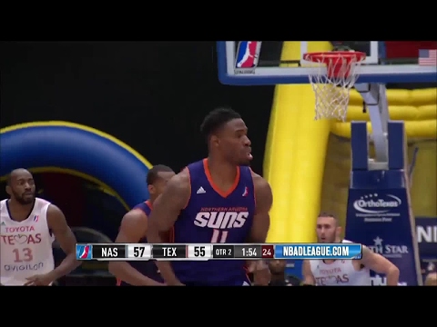 Derek Cooke Jr. with the dunk!