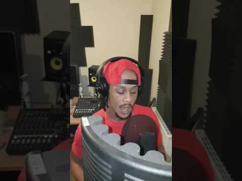 Millzilla - Booth Sessions- Fine Liquor Freestyle
