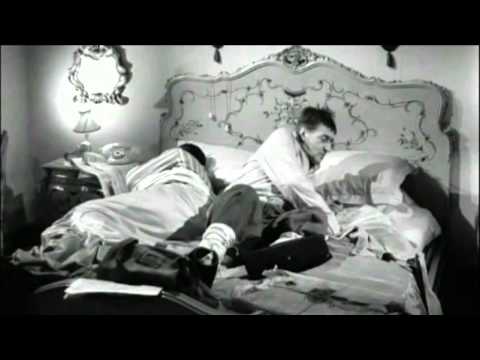 Da "Letto a tre piazze" (1960)