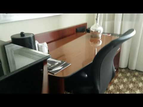 Marriott Tysons Corner VA King Bed Hotel Room Tour - Room 901 - July 2016