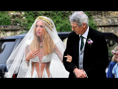 12 des Pires Robes de Mariée du Monde