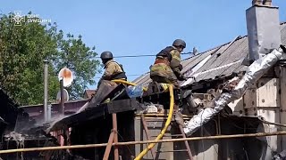 Russischer Angriff auf Sumy verletzt sechs: Drohnenwelle trifft Ukraine