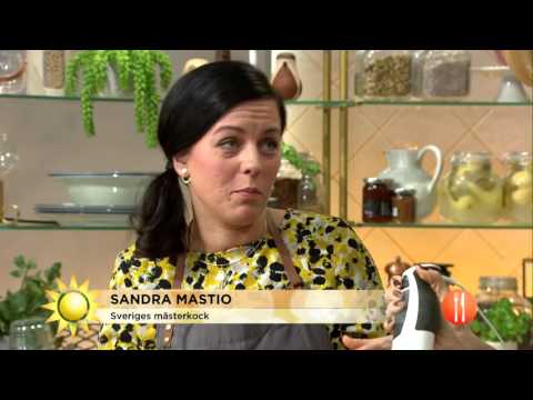 Mästerkocken Sandra Mastio lagar mat med pumpatema - Nyhetsmorgon (TV4)