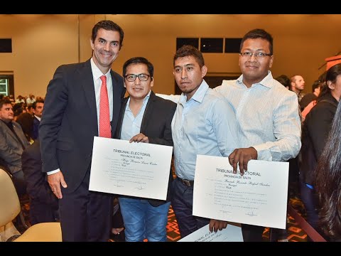 Sesenta intendentes y 343 concejales electos recibieron sus diplomas