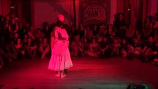 HUGO MASTROLORENZO & AGUSTINA VIGNAU Bailan en MILONGA CHANTA 4 "Nieblas del Riachuelo " 3/4