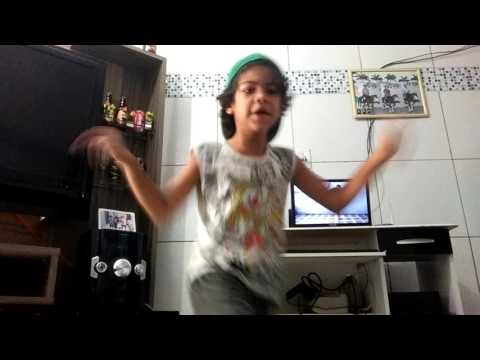 David dançando Passinho do romano