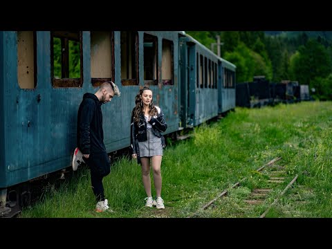 Glow feat. CHRISS - Cand eram copii (1,2,3) ( Official Video)