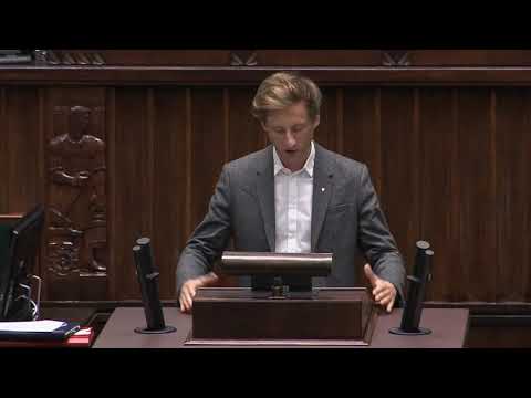Franciszek Sterczewski krytykuje program Mieszkanie Plus