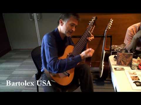 Ronn McFarlane checks out a Bartolex 11-string alto guitar