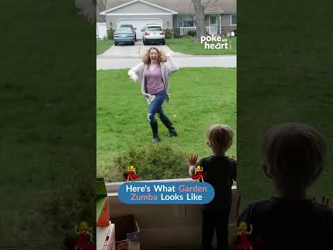 Healthcare Worker Gives Dance Performance in Yard for Niece and Nephew | Shorts