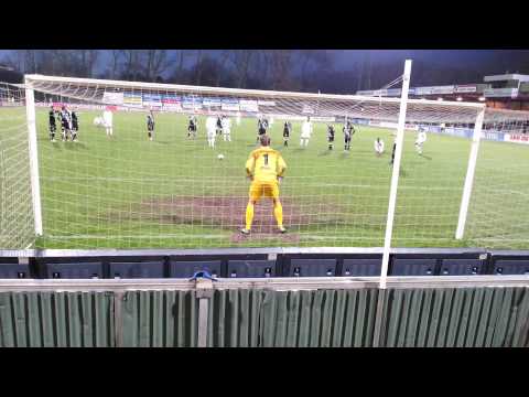 Penalty Rhys Murphy voor Telstar tegen FC Oss