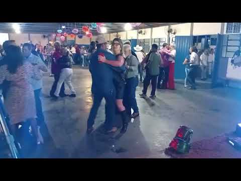 Show com Diney Mendes seresta vila vida Iporá GO 