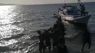 preview picture of video 'Sulitnya hidup di Daerah Perbatasan RI-TIMOR LESTE Pantai Tiakur Kab. Maluku Barat Daya'