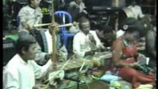Download lagu Jaipong-Buah kawung mp3 Download lagu Jaipong-Buah kawung mp3