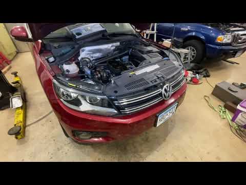 2013 Volkswagen Tiguan upper timing chain cover gasket replacement 2.0T