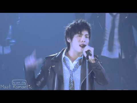 [fancam] 101230 SHINee Jonghyun - It's my life @ K. GYDJ