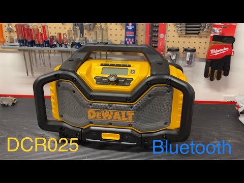 DeWalt Radio Charger with Bluetooth and audio outlets DCR025