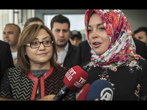 Lindsay Lohan Launches New Fashion Line