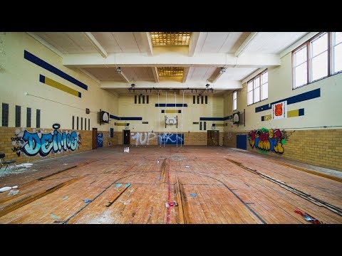 Amazing Abandoned 1950's Middle School