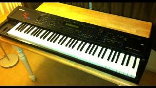 Video thumbnail for Ensoniq ZR 76 by juan manuel