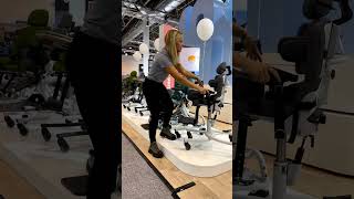 FiNiFuchs mit Schuchmann auf der REHACARE 2022 -  der Therapiestuhl Madita