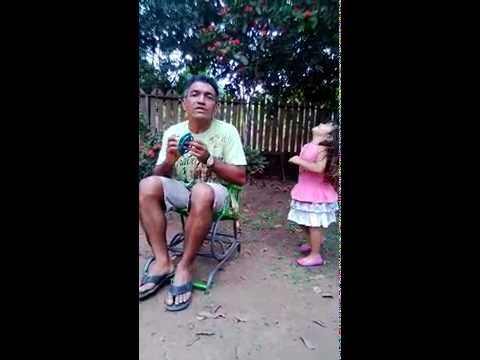 O BELTERRENSE ALVARO E SUA NETA FAZENDO UMA HOMENAGEM A COPA