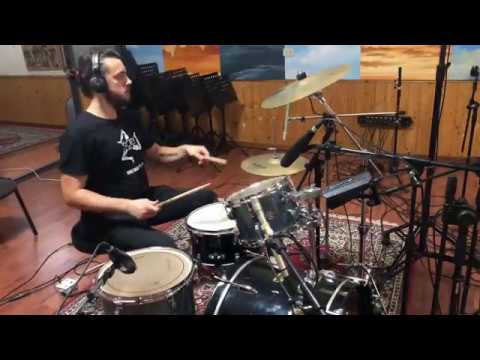 Flaviano Pennisi, Cesareo, Melissa Petitto - Brick House