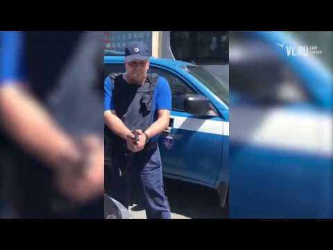 Дорожный конфликт с автомобилем "Спецсвязи" во Владивостоке
