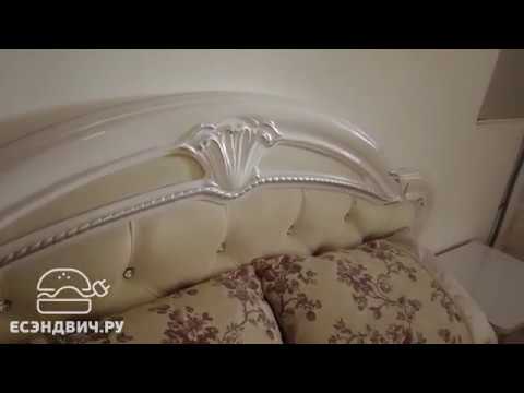 Комод с зеркалом "Орнела" (МДФ/Лак глянец/ППУ) (Белый/Серебро/Глиттер) Mr/Гц34