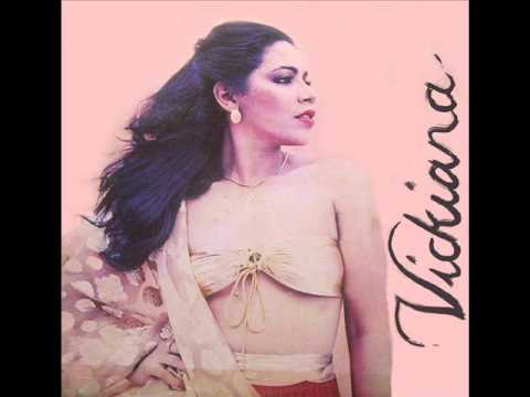 Vickiana.- Te Invito