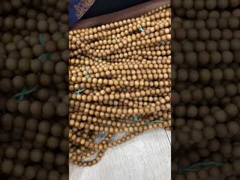 Natural wood color sandalwood bead mala, size: max. 22 mm
