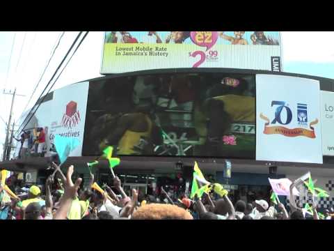 Usain Bolt leads 1-2-3 hysteria in Half Way Tree in London Olympics 200m final