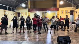 Quiéreme Como Te Quiero ( En Vivo en el Ensayo ) - El Coyote y su Banda Tierra Santa.