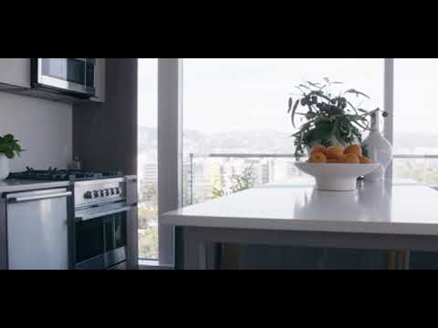 Chloe Bailey showing her house @chloebaileywashere