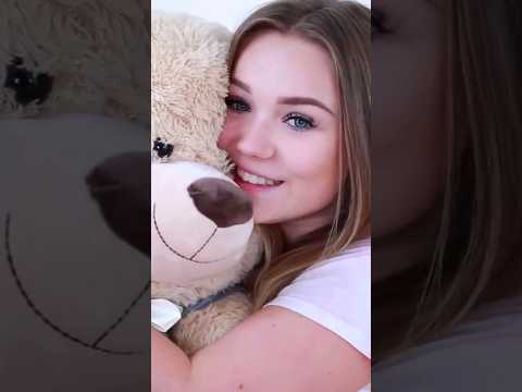 Das wahre Gesicht von @JuliaBeautx ft. @Renzo69 #julienbam #jucktmichnicht #renzo #juliabeautx