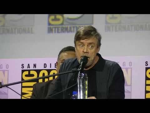 SDCC 2019 - Mark Hamill sings the Buddi song