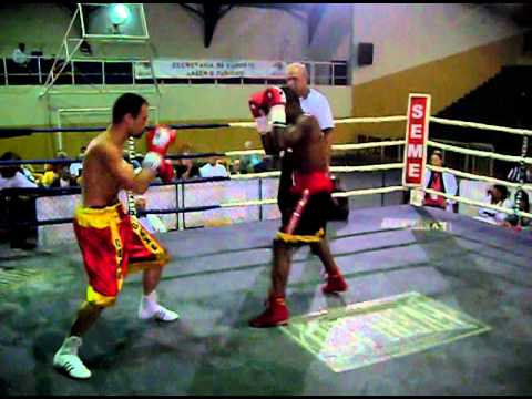 Daniel Souza Santos VS Rodolfo Frans/Categoria: Light Welterweight/location:Baby Barioni-14/12/2010