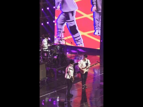 [제이/성진 세로캠] Emergency DAY6 기타 직캠 (Jae &Sungjin cam) 191222 선물콘 이멀전시