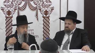 הרב בן ציון מוצפי • מרכז שפירא אחוזת אתרוג (בית הכנסת מוסאיוף) - התמונה מוצגת ישירות מתוך אתר האינטרנט יוטיוב. זכויות היוצרים בתמונה שייכות ליוצרה. קישור קרדיט למקור התוכן נמצא בתוך דף הסרטון