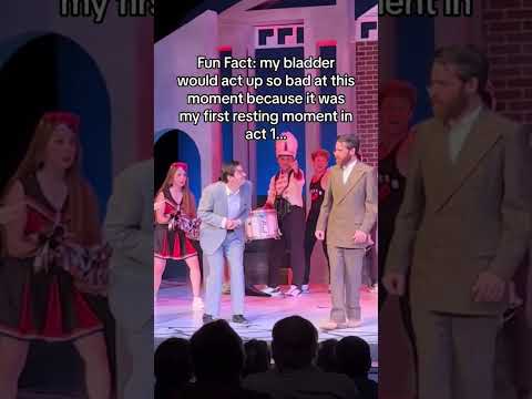 small bladder community 🙌 #theatre #musicaltheatre #legallyblonde #prank #theatrekid