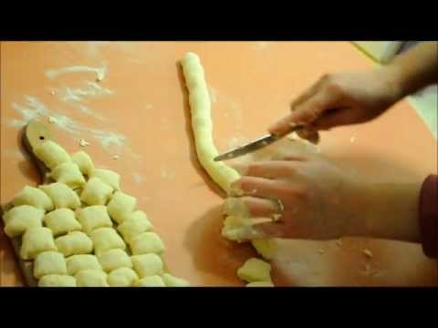 Domači njoki/ Homemade gnocchi