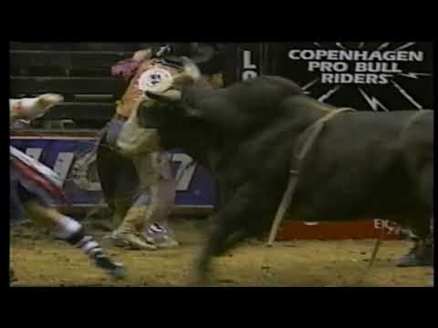 Knock 'em Out John bucks J.W. Hart - 97 PBR St. Louis