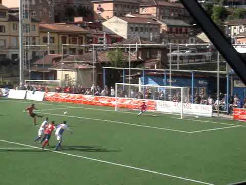 Gol de Gustavo de penalti para el Real Ávila contra el Tuilla