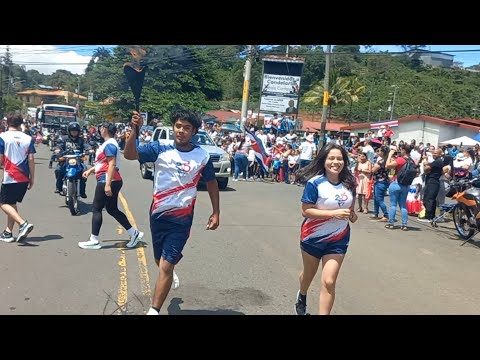 Paso de la antorcha de la independencia por Candelaria de Naranjo 