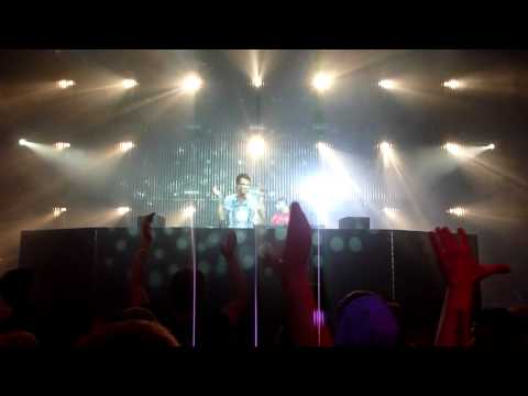 Jochen Miller - Humanoid/Coming Home ft. Skylar Grey @Club Essential, Riga 3.6.2011