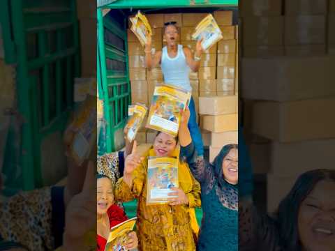 BUKU NI MOJA TUU  YANAPATIKANA TANZANIA NZIMA NA NJE TUNATUMA 🌎🙌❤️